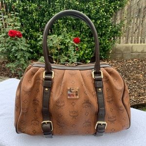 MCM large satchel. Beautiful & big!